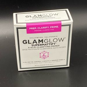 GLAMGLOW
SUPERMATTIFY™ Clarifying Oil-Control Face Primer